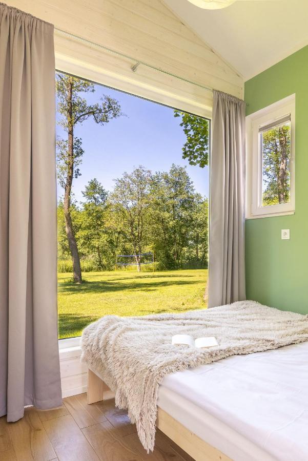 Lumi Resort Domki Letniskowe Z Podgrzewanym Basenem เรวัล ภายนอก รูปภาพ