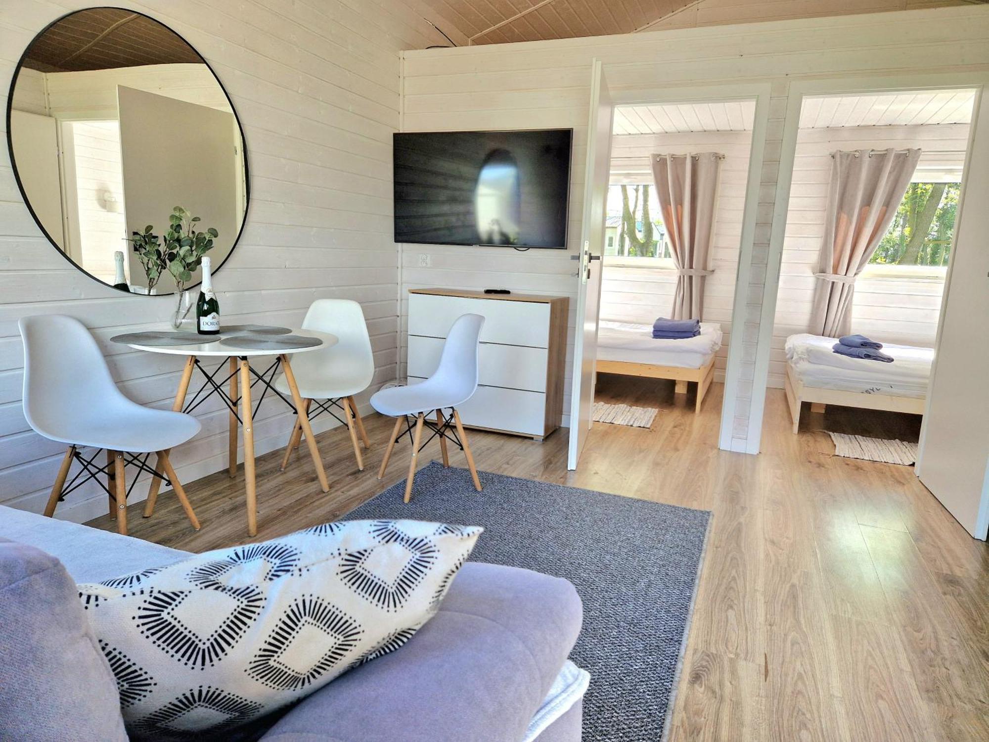 Lumi Resort Domki Letniskowe Z Podgrzewanym Basenem เรวัล ภายนอก รูปภาพ