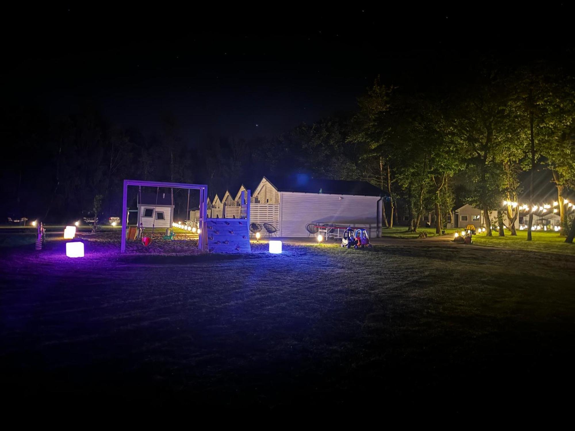 Lumi Resort Domki Letniskowe Z Podgrzewanym Basenem เรวัล ภายนอก รูปภาพ
