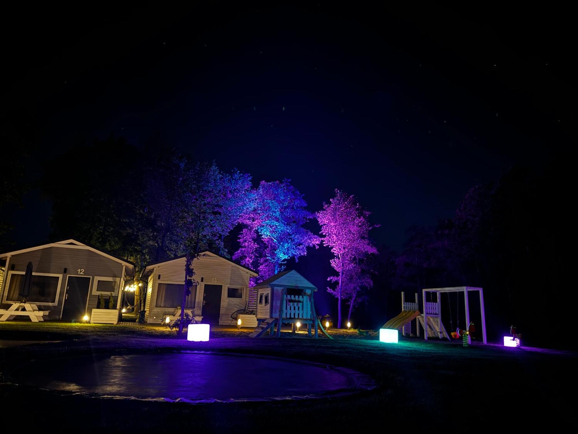 Lumi Resort Domki Letniskowe Z Podgrzewanym Basenem เรวัล ภายนอก รูปภาพ